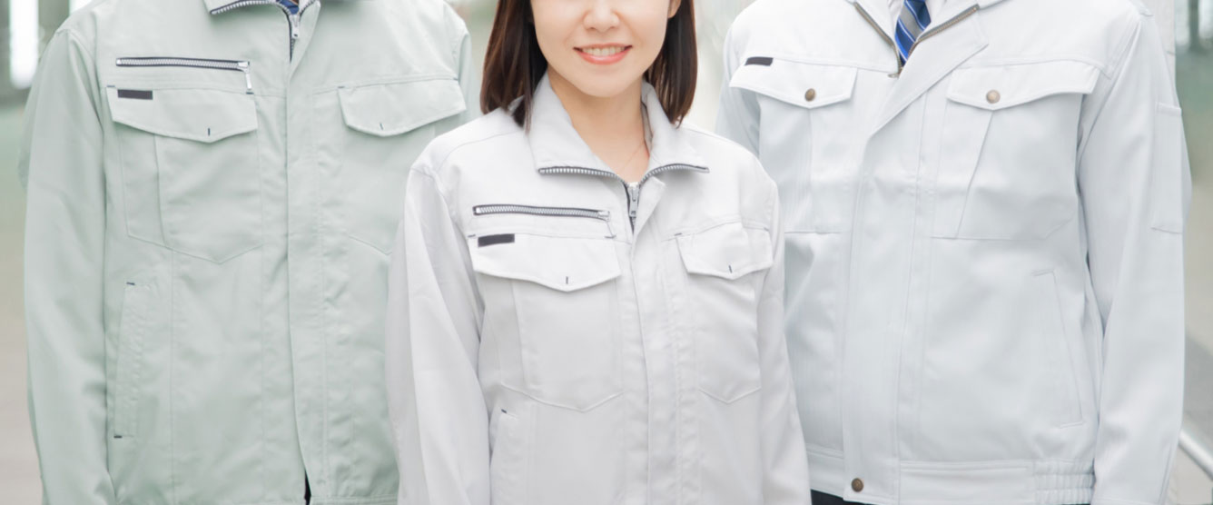 経験豊富な地元職人と女性スタッフが対応